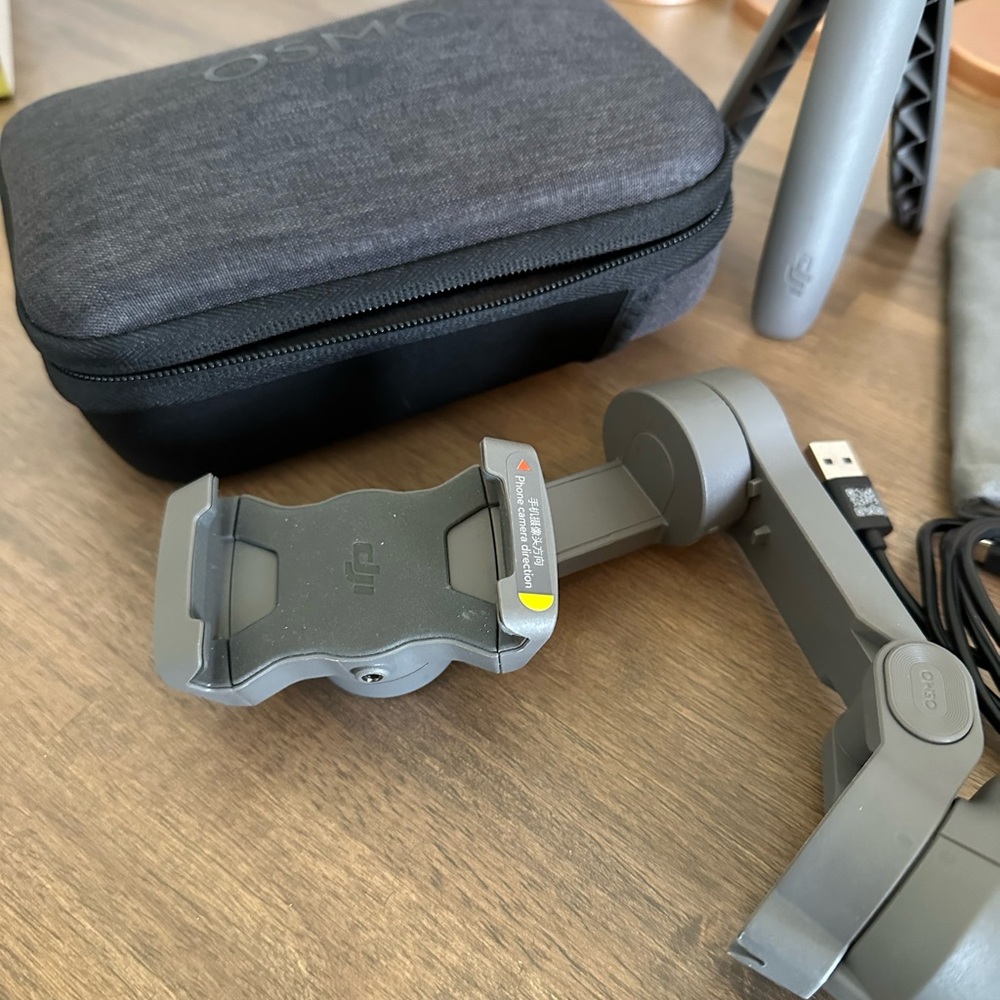 DJI Gimble Cosmo 3 - Picture 2 of 3